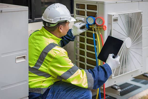 Professional Ductwork Repair technician working in Hurley, WI